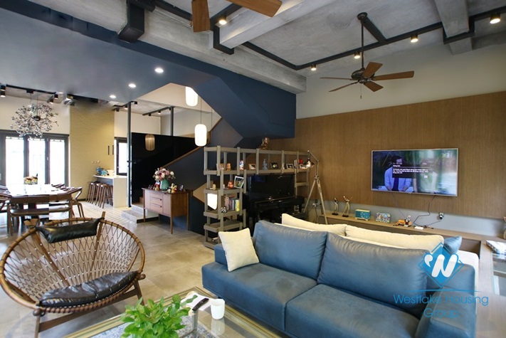 Beautiful villa for rent in Vinhomes Riverside, Hanoi